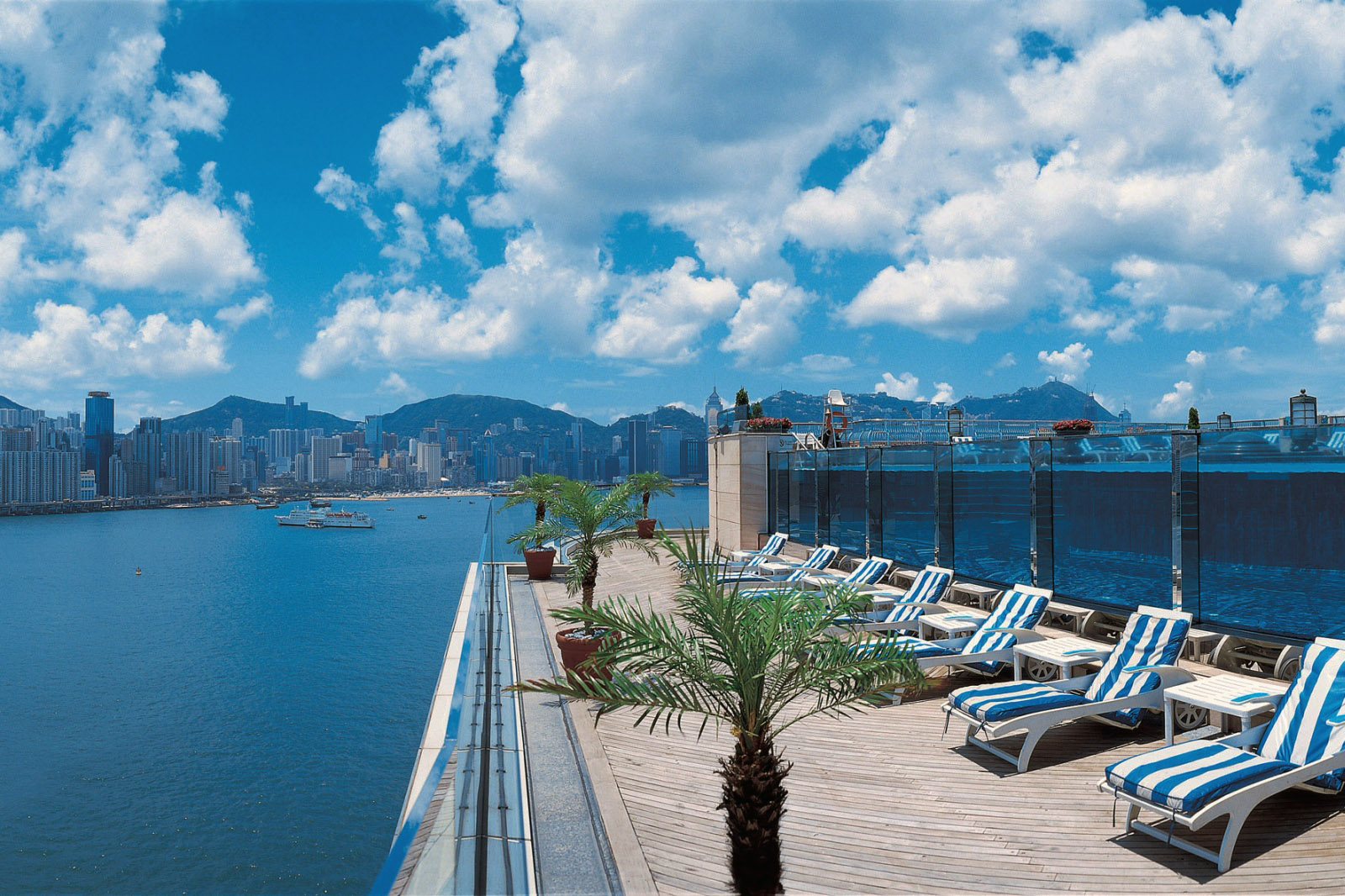 Harbour Grand Kowloon Glass Walled Infinity Pool And Jacuzzi 